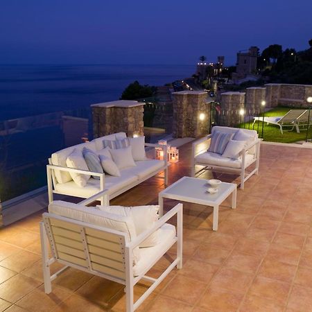Sparviero Luxury Suites Taormina Exterior photo