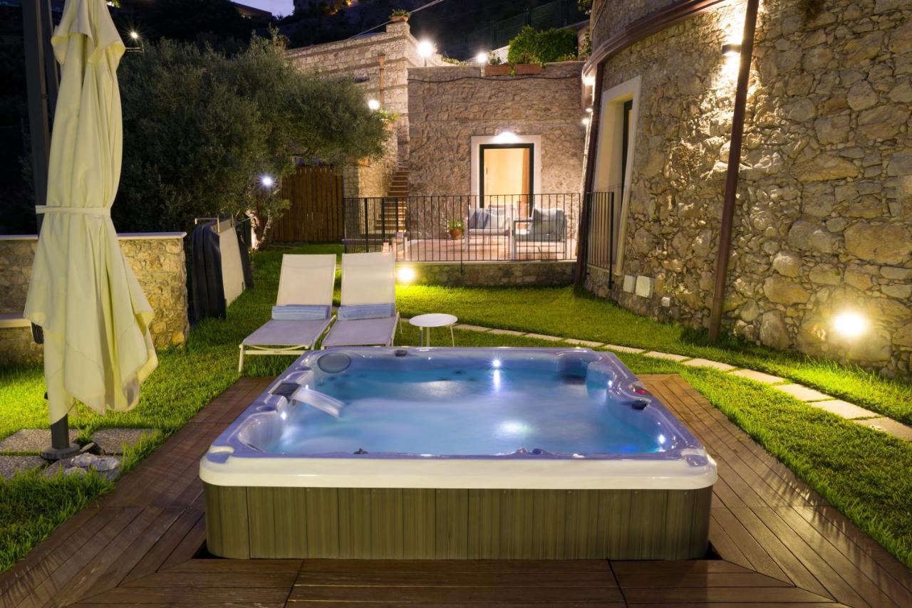 Sparviero Luxury Suites Taormina Exterior photo