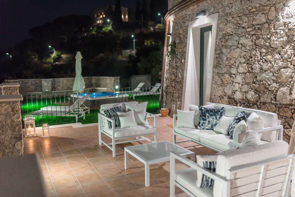 Sparviero Luxury Suites Taormina Exterior photo